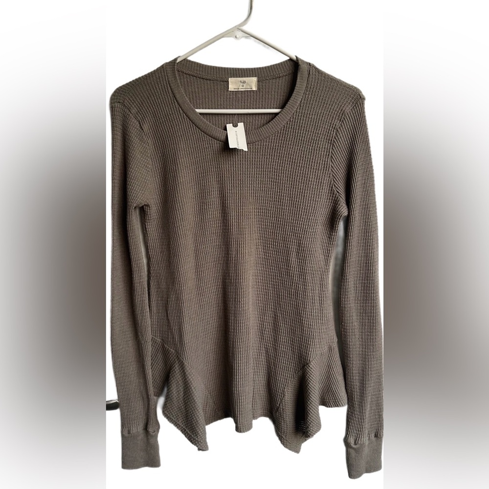 Anthropologie Gray Ribbed Fitted shirt